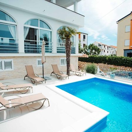 Apartments Sun Dance With Heated Pool Novalja Eksteriør billede