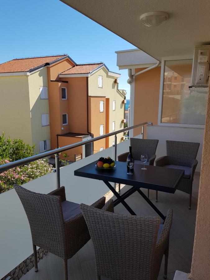 Apartments Sun Dance With Heated Pool Novalja Eksteriør billede