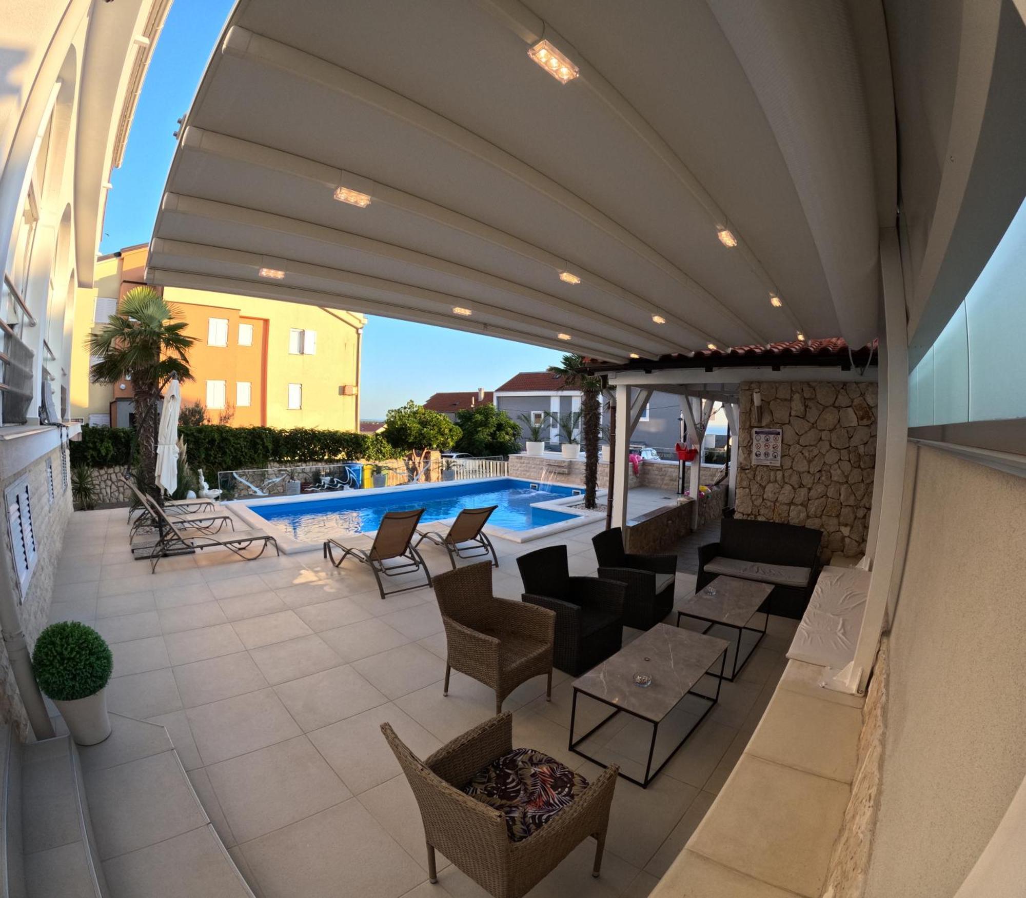 Apartments Sun Dance With Heated Pool Novalja Eksteriør billede